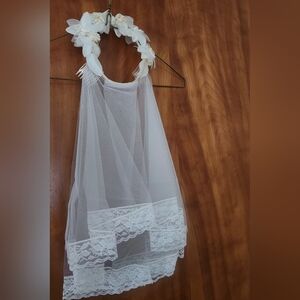 Elegant Sheer Lace Capelet. Vintage  1980 First Communion Veil.